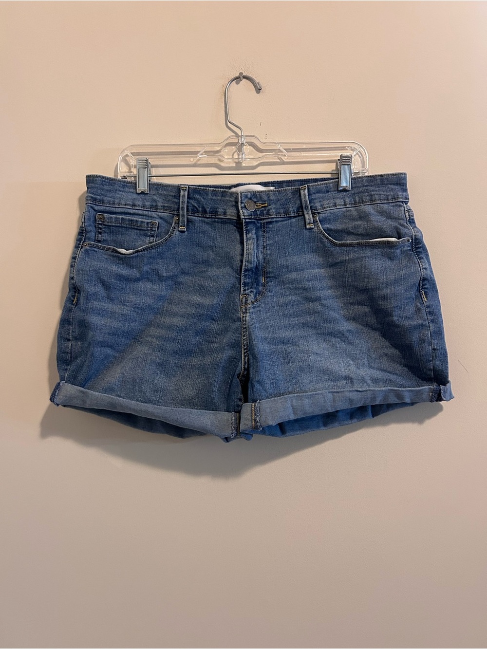 Signature by Levi Strauss Rolled‎ Hem Denim Shorts in Light Blue